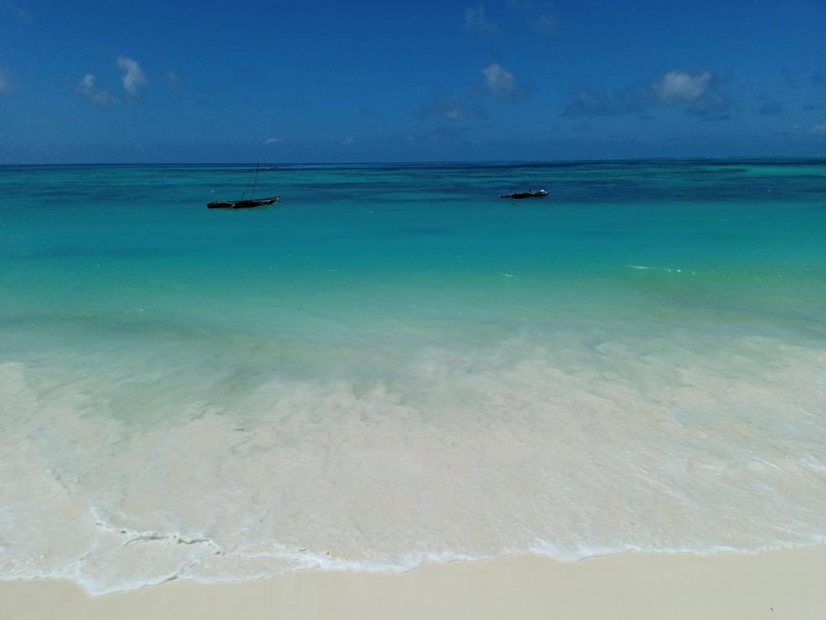 Beachfront Villa Ladha Ya Zanzibar Jambiani  Esterno foto
