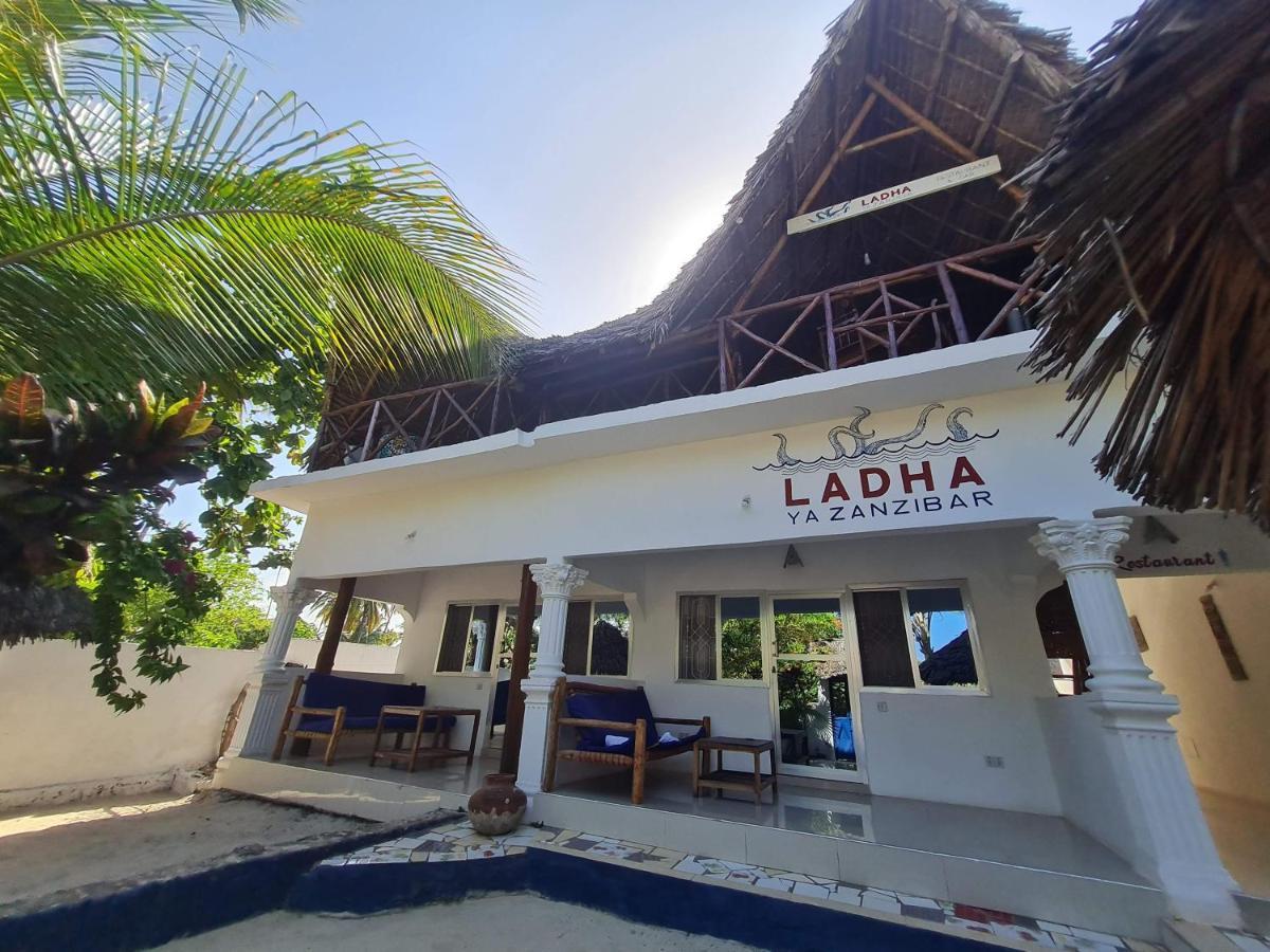 Beachfront Villa Ladha Ya Zanzibar Jambiani  Esterno foto