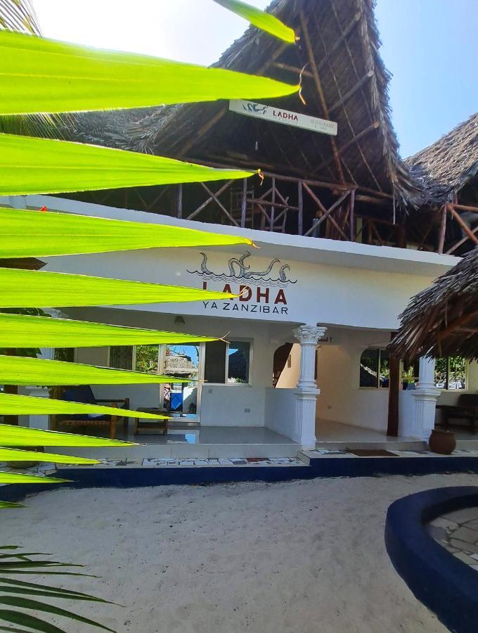 Beachfront Villa Ladha Ya Zanzibar Jambiani  Esterno foto