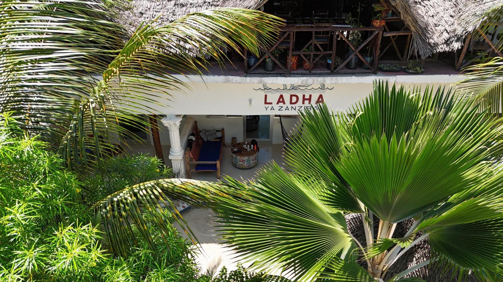 Beachfront Villa Ladha Ya Zanzibar Jambiani  Esterno foto